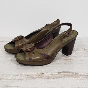 Indigo by Clarks  Olive Green Leather Peep Toe Sling Back Pumps / Heels Size 8.5